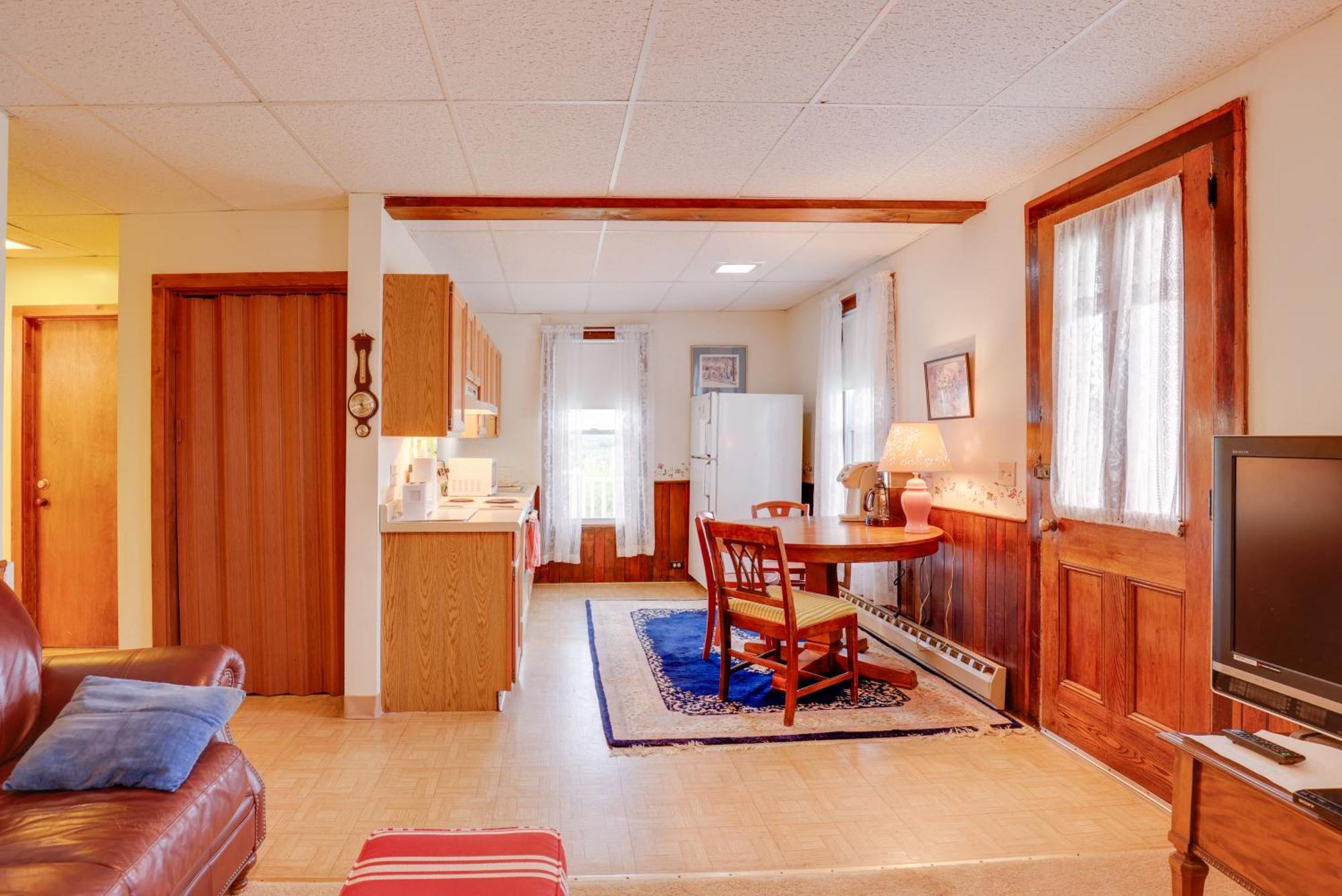 Lawrenceville Apartment With Deck Near Gaming Lands! Exterior foto